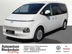 Creamy white Gebraucht 2023 Hyundai Staria Van | 39.870 € (Superpreis)