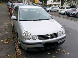 Silber Gebraucht 2003 VW Polo Comfortline Limousine | 800 € (Guter Preis)