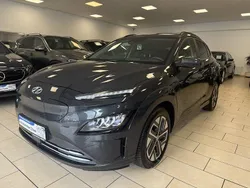 Grau Gebraucht 2021 Hyundai Kona Trend SUV | 21.000 € (Guter Preis)