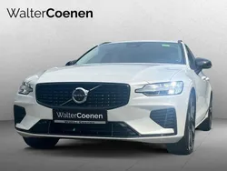 Weiß Gebraucht 2024 Volvo V60 Plus Kombi | 43.480 € (Fairer Preis)