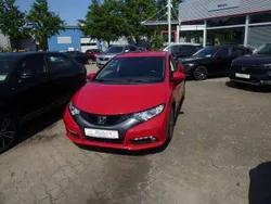 Rot Gebraucht 2014 Honda Civic Lifestyle Limousine | 13.990 € (Teuer)