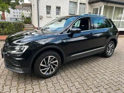 Schwarz Gebraucht 2017 VW Tiguan Sound SUV | 21.999 € (Superpreis)