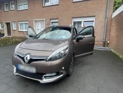 Andere außenfarben Gebraucht 2015 Renault Scénic III Bose Edition Van / Kleinbus | 8.200 € (Teuer)