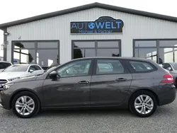 Grau Gebraucht 2021 Peugeot 308 Active Kombi | 13.680 € (Fairer Preis)