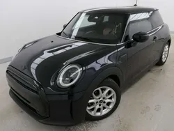 Enigmatic black metallic Gebraucht 2023 Mini Cooper Sport Kleinwagen | 26.970 €