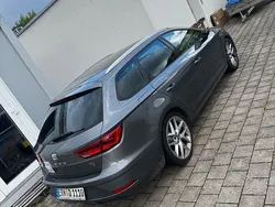 Grau Gebraucht 2018 Seat Leon ST FR Kombi | 12.000 € (Guter Preis)