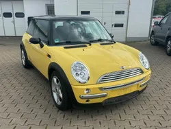 Gelb Gebraucht 2002 Mini Cooper Coupé Coupé | 4.300 € (Fairer Preis)