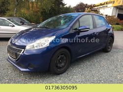 Blau Gebraucht 2014 Peugeot 208 Active Kleinwagen | 2.800 € (Guter Preis)