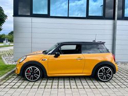 Gelb Gebraucht 2018 Mini John Cooper Works Kleinwagen | 20.999 € (Guter Preis)