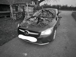 Schwarz Gebraucht 2018 Mercedes CLA220 Shooting Brake Kombi | 14.500 € (Guter Preis)