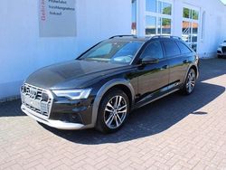 Mythosschwarz (metallic) Gebraucht 2019 Audi A6 Allroad Sport Kombi | 29.990 €