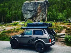 Grau Gebraucht 2019 Lada Urban SUV | 17.900 € (Teuer)