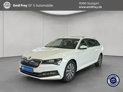 Moonweiß perleffekt Gebraucht 2022 Skoda Superb Style Kombi | 25.890 € (Fairer Preis)