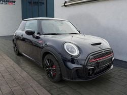 Enigmatic black (schwarz) Gebraucht 2024 Mini John Cooper Works Kleinwagen | 34.980 € (Fairer Preis)