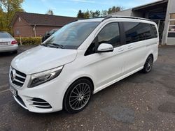 Bergkristallweiß metallic Gebraucht 2016 Mercedes V250 AMG Van / Kleinbus | 41.300 € (Fairer Preis)