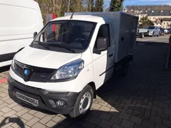 Weiß Gebraucht 2025 Piaggio Porter Kombi | 27.979 €