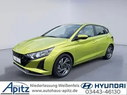 Grün / lucid lime Neu 2025 Hyundai i20 Comfort Limousine | 21.990 € (Fairer Preis)