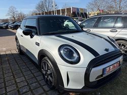 Weiß Gebraucht 2021 Mini Cooper Kleinwagen | 22.900 € (Fairer Preis)