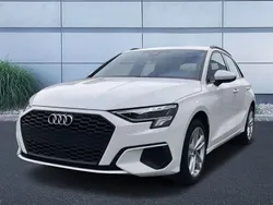 Weiß Neu 2024 Audi A3 Sportback Sport Limousine | 32.750 € (Etwas zu teuer)