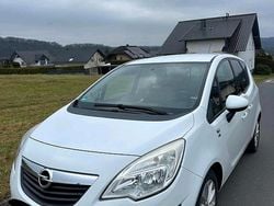 Weiß Gebraucht 2012 Opel Meriva Van / Kleinbus | 2.999 € (Superpreis)
