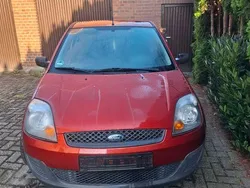Orange Gebraucht 2006 Ford Fiesta Trend Kleinwagen | 1.550 € (Fairer Preis)