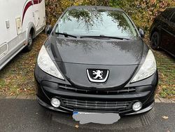 Schwarz Gebraucht 2009 Peugeot 207 CC Cabrio | 2.699 € (Fairer Preis)