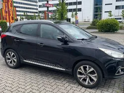 Schwarz Gebraucht 2011 Hyundai ix35 SUV | 5.900 € (Guter Preis)