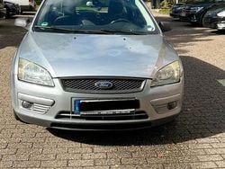 Silber Gebraucht 2006 Ford Focus ST-Line Kombi | 1.300 € (Guter Preis)