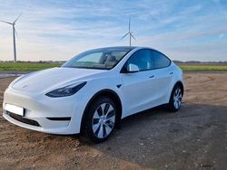 Weiß Gebraucht 2023 Tesla Model Y Standard Range SUV | 31.980 € (Fairer Preis)