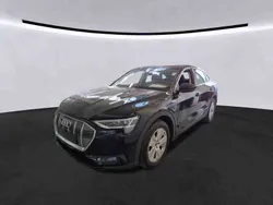 Brillantschwarz Gebraucht 2022 Audi e-tron Sportback SUV | 29.990 € (Guter Preis)