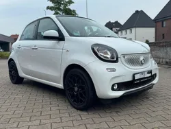 Weiß Gebraucht 2015 Smart ForFour Passion Kleinwagen | 7.300 € (Fairer Preis)