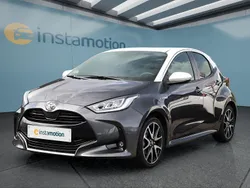 Grau Gebraucht 2020 Toyota Yaris Hybrid Kleinwagen | 17.399 € (Fairer Preis)