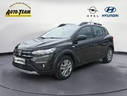 Blau Gebraucht 2021 Dacia Sandero Stepway Kleinwagen | 14.997 € (Etwas zu teuer)
