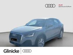 Pfeilgrau perleffekt Gebraucht 2024 Audi Q2 Ambiente SUV | 31.970 € (Fairer Preis)