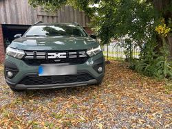 Grün Gebraucht 2023 Dacia Jogger Van / Kleinbus | 19.750 € (Fairer Preis)