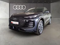 Manhattangrau metallic Gebraucht 2024 Audi Q6 e-tron Ambiente SUV | 62.840 €
