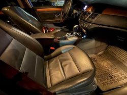 Grau Gebraucht 2009 Renault Laguna III Limousine | 8.800 €