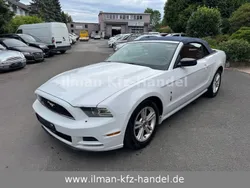 Weiß Gebraucht 2013 Ford Mustang Cabrio | 10.499 €