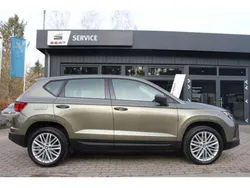 Jungle grün Gebraucht 2016 Seat Ateca Reference SUV | 12.290 € (Fairer Preis)