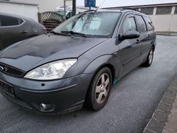 Grau Gebraucht 2005 Ford Focus Limousine | 1.800 € (Guter Preis)
