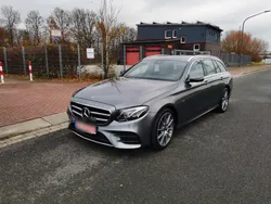 Grau Gebraucht 2021 Mercedes E220 AMG Kombi | 36.000 € (Guter Preis)