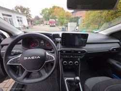 Gebraucht 2024 Dacia Jogger Extreme Van / Kleinbus | 20.590 € (Fairer Preis)