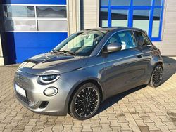 Grau Gebraucht 2022 Fiat 500e La Prima Limousine | 20.600 € (Fairer Preis)