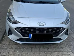 Silber Gebraucht 2021 Hyundai i10 Kleinwagen | 11.000 € (Guter Preis)