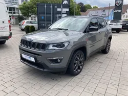 Stinggray clear coat Gebraucht 2021 Jeep Compass SUV | 27.900 € (Teuer)