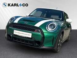 Gruen Gebraucht 2022 Mini Cooper S Kleinwagen | 24.990 € (Guter Preis)