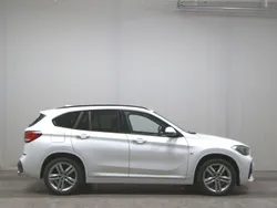 Weiss Gebraucht 2022 BMW X1 M Sport SUV | 22.480 € (Guter Preis)