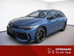 Anemonenblau metallic Gebraucht 2024 VW Golf VIII R-line Kombi | 34.990 € (Etwas zu teuer)