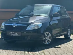 Schwarz Gebraucht 2014 Skoda Fabia Cool Edition Limousine | 8.480 € (Fairer Preis)