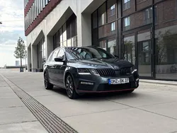 Grau Gebraucht 2018 Skoda Octavia RS Kombi | 21.790 € (Fairer Preis)